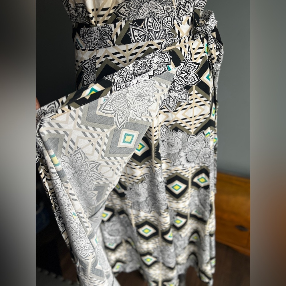 Seventh Avenue New York & Company Design Studio 2 piece set - Wrap Skirt Set Wom - Picture 6 of 9